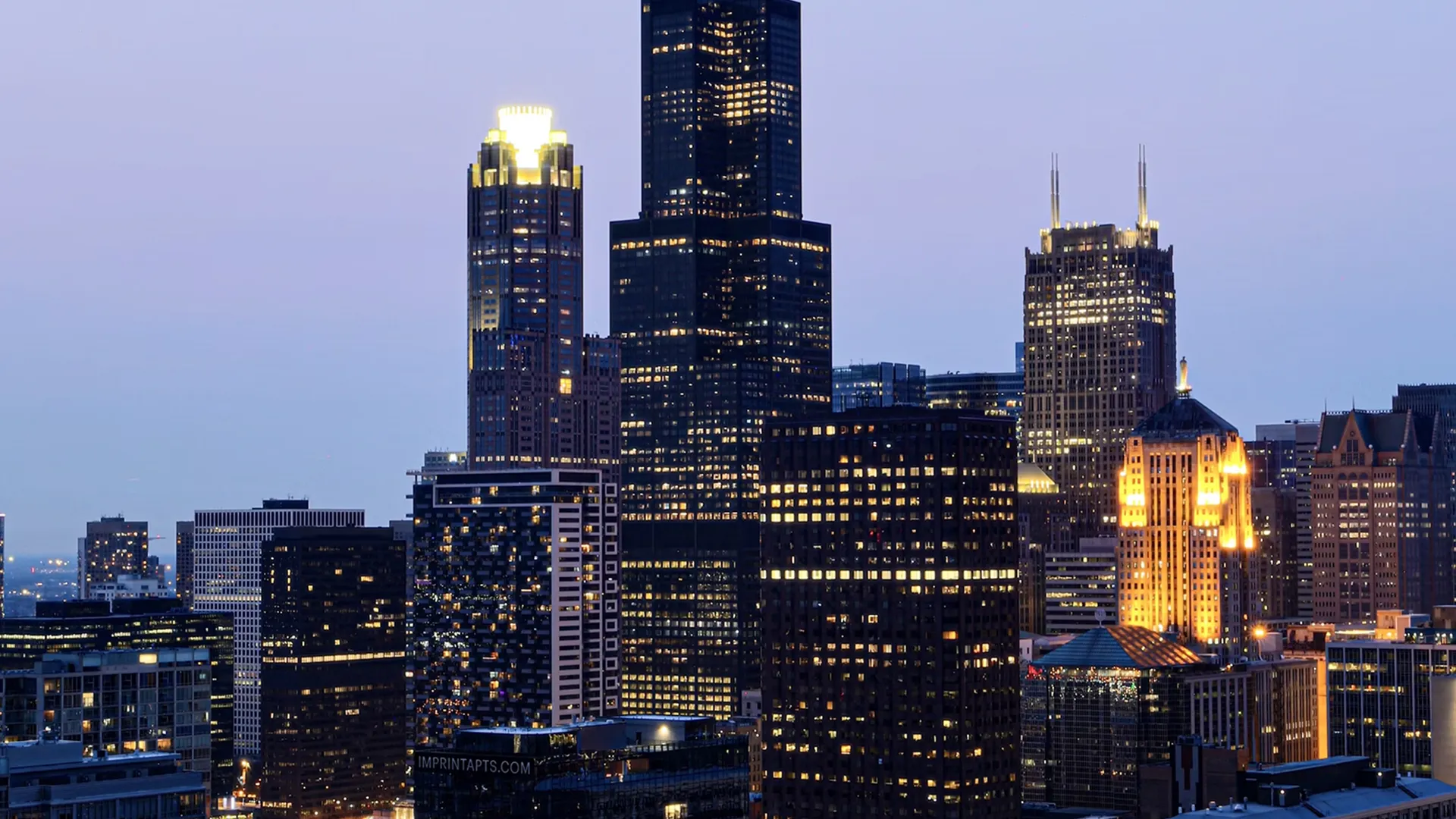 Hero image for the success story: Regional public administration: citizen services and responsible AI