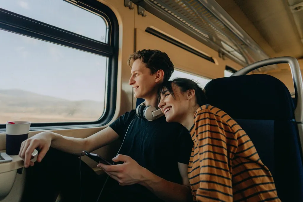 Hero image for the success story: High-speed passenger rail: intelligent operations and AI-backed digital core